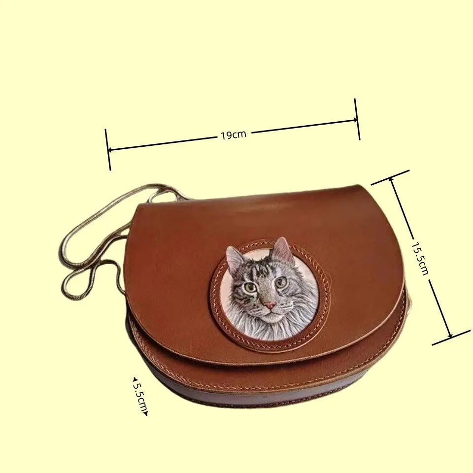 dimensions of the saddle bag engraved with cat portrait