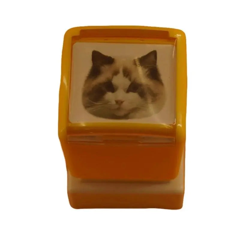 Custom pet photo stamp with a rag doll portrait in collor yellow engraving