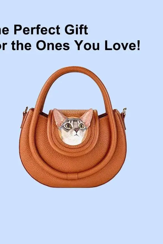 the bag gift with furry cat portrairt that move your loved ones into tears