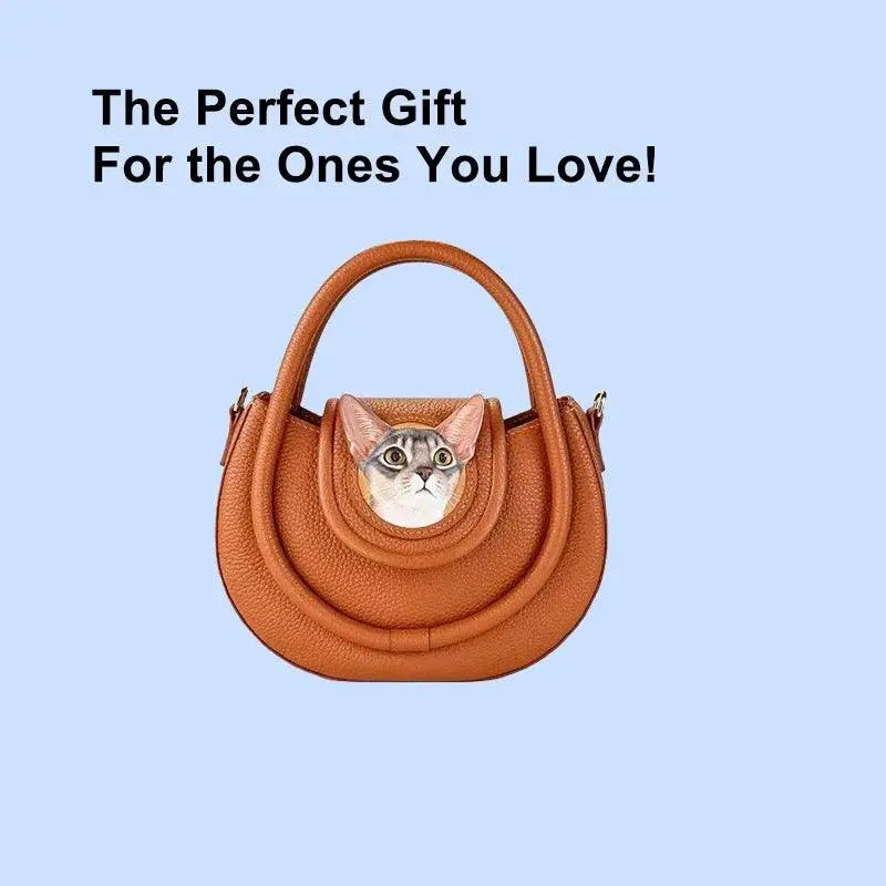 the bag gift with furry cat portrairt that move your loved ones into tears